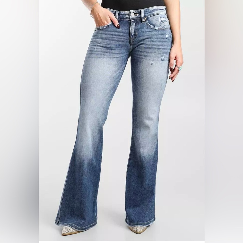 BKE Stella low rise flare jeans